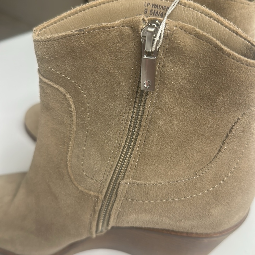 NWT Lucky Brand Women Wadier Wedge Tan Taupe Suede Ankle Boots Booties Size 9.5 - Picture 8 of 12
